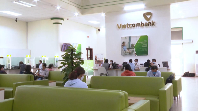 VIETCOMBANK VÀ FWD HỢP TÁC ĐỘC QUYỀN PHÂN PHỐI BẢO HIỂM QUA NGÂN HÀNG