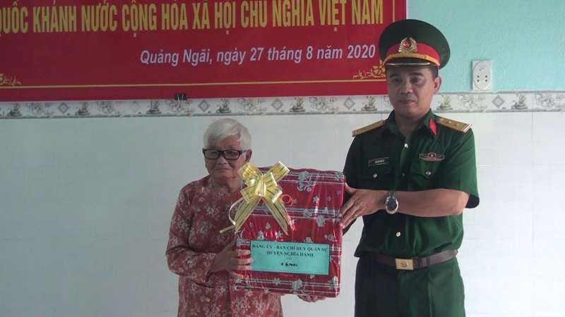 Bộ CHQS tỉnh bàn giao nhà tình nghĩa
