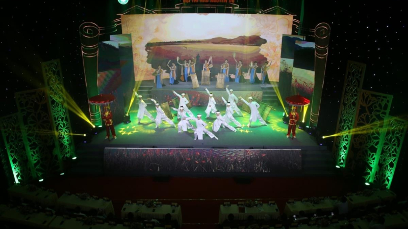 Tưởng niệm 200 năm ng&agrave;y mất Đại thi h&agrave;o Nguyễn Du