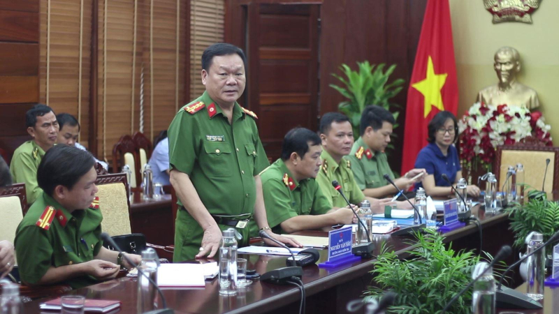 Kiểm tra c&ocirc;ng t&aacute;c quản l&iacute;, khai th&aacute;c v&agrave; bảo vệ, ph&aacute;t triển rừng