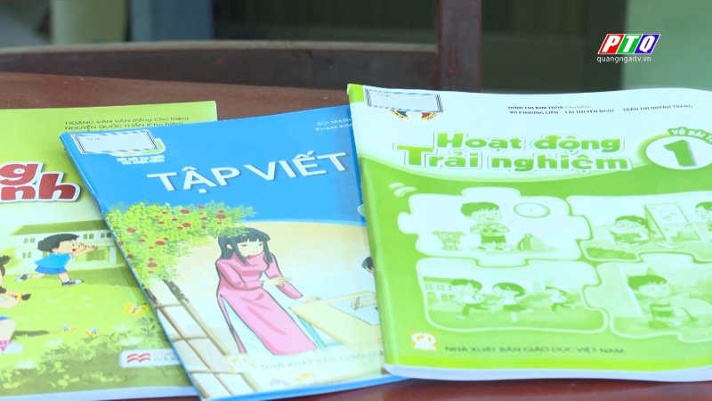 Kh&ocirc;ng bắt buộc mua t&agrave;i liệu tham khảo