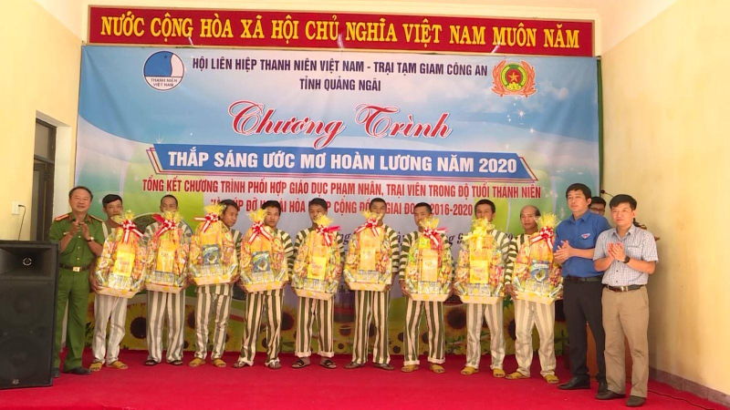 Thắp sáng ước mơ hoàn lương