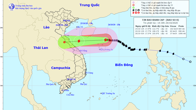 B&atilde;o số 8 c&aacute;ch đất liền c&aacute;c tỉnh H&agrave; Tĩnh đến Quảng Trị khoảng 180km