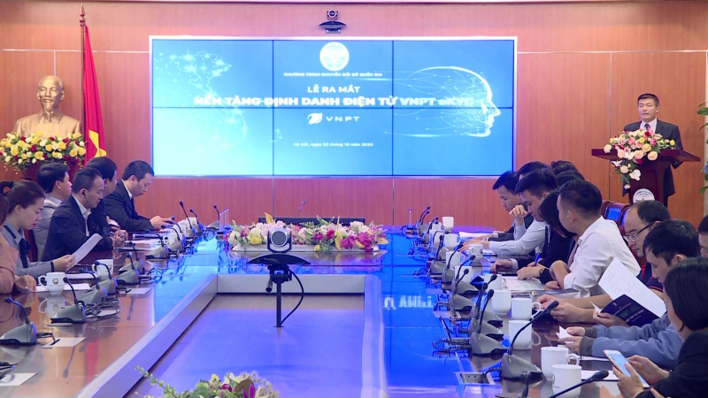 Trích xuất thông tin cá nhân chính xác bằng nền tảng định danh điện tử