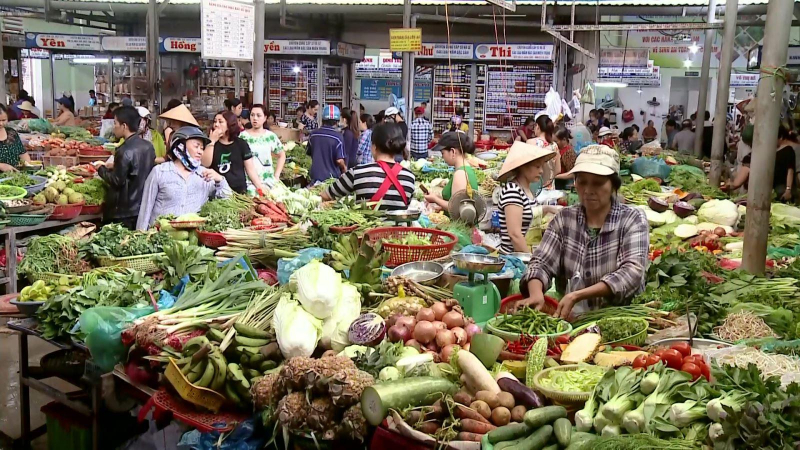 Rau xanh tăng giá mạnh