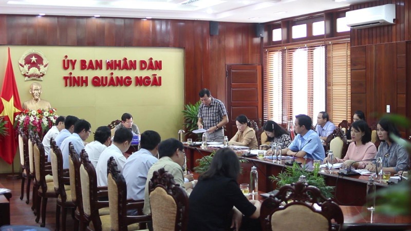 Hội đồng thi đua - khen thưởng tỉnh họp đề nghị Trung ương khen thưởng