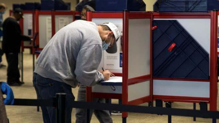 Gần 50.000 phiếu bầu ở Mỹ bị sai thông tin