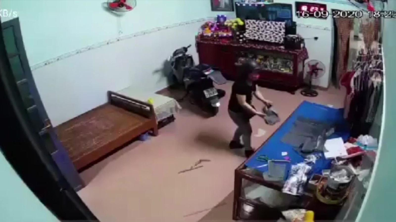 Bắt nữ quái trộm trên 15 vụ đột nhập nhà dân