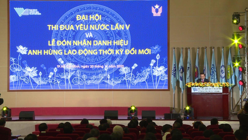 Đại học Quốc gia Thành phố Hồ Chí Minh đón nhận danh hiệu anh hùng Lao động.