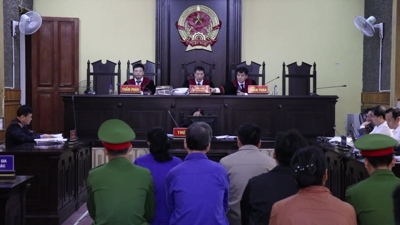Phúc thẩm vụ án gian lận thi cử tại Sơn La