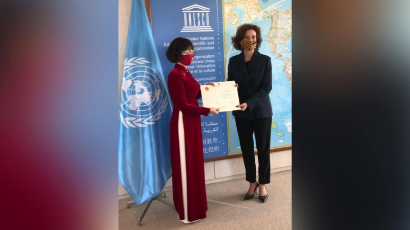 Đại sứ Việt Nam trình Thư ủy nhiệm lên UNESCO