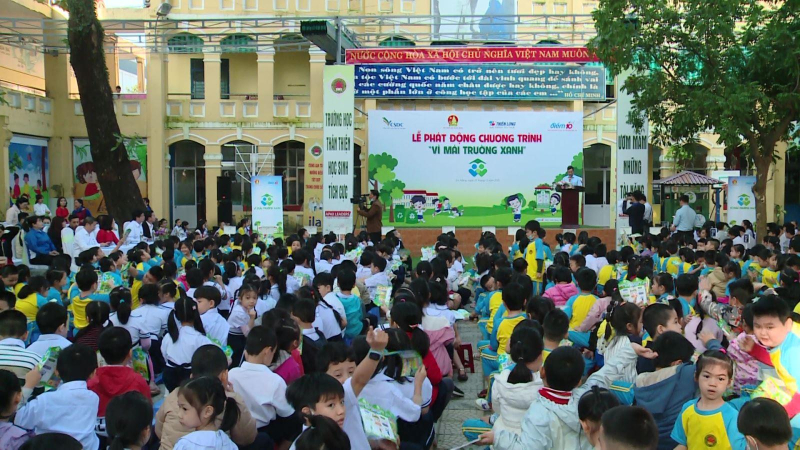 Ph&aacute;t động chương tr&igrave;nh &ldquo;v&igrave; m&aacute;i trường xanh&rdquo;