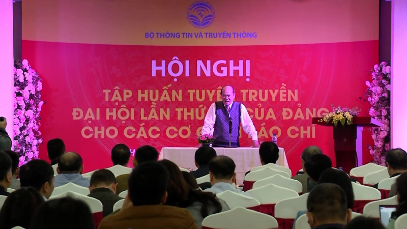 Tập huấn tuyên truyền Đại hội Đảng XIII