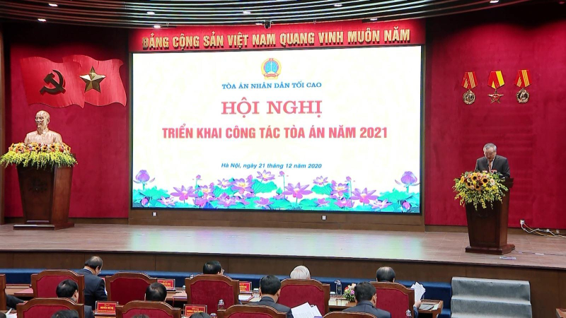 Thủ tướng dự hội nghị tổng kết ng&agrave;nh To&agrave; &aacute;n nh&acirc;n d&acirc;n