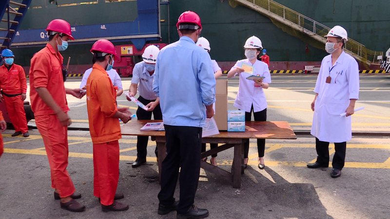 Giám sát phòng dịch Covid-19 tại cảng biển TP.HCM