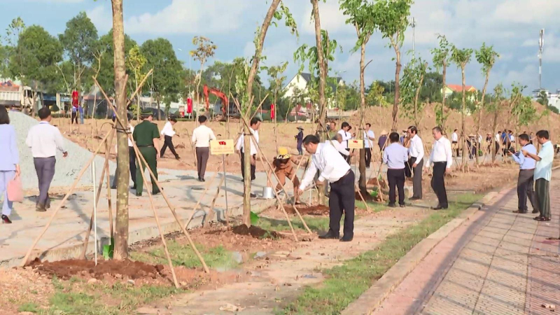 Vườn c&acirc;y nhớ B&aacute;c, vừa trồng đ&atilde; chết h&agrave;ng loạt