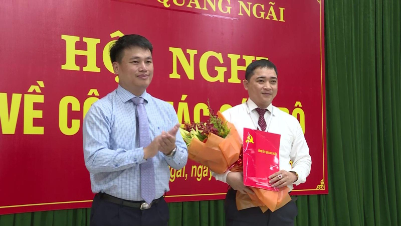 Bổ nhiệm ông Trần Đình Cảm giữ chức Hiệu trưởng Trường Chính trị tỉnh Quảng Ngãi.