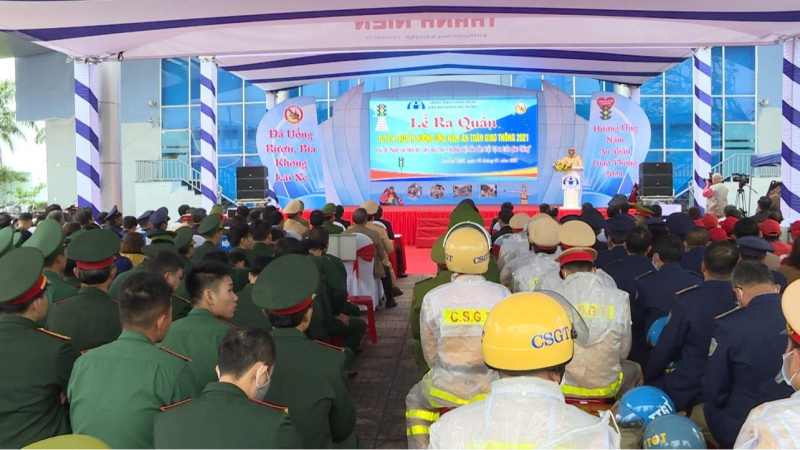 Ra qu&acirc;n năm an to&agrave;n giao th&ocirc;ng 2021