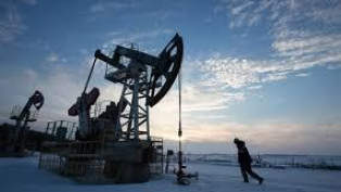 OPEC+ nhất trí tăng nhẹ sản lượng