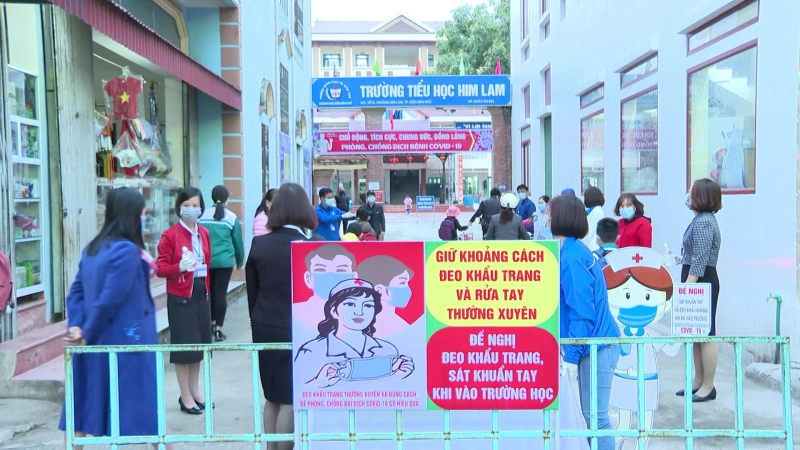 Điện Bi&ecirc;n đảm bảo an to&agrave;n ph&ograve;ng dịch cho học sinh