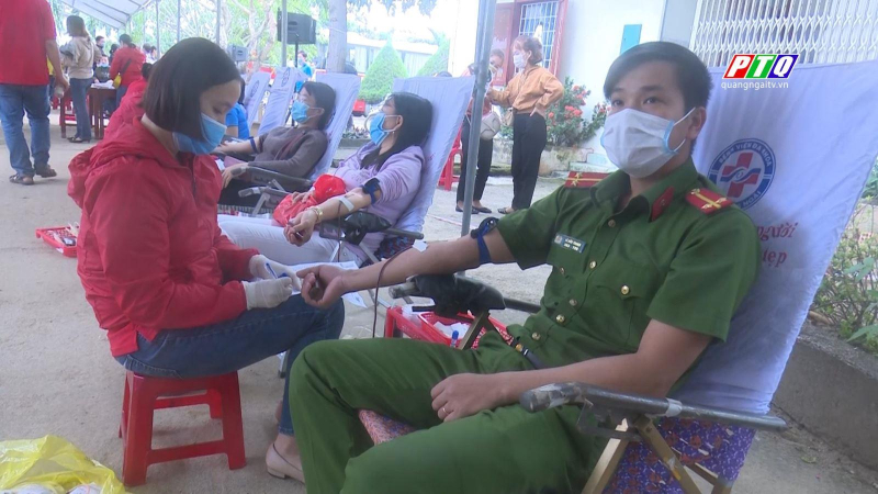 Bình Sơn vận động hiến máu nhân đạo