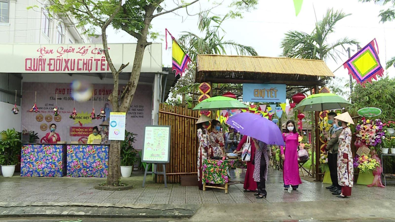 Tái hiện chợ tết xưa Hội An