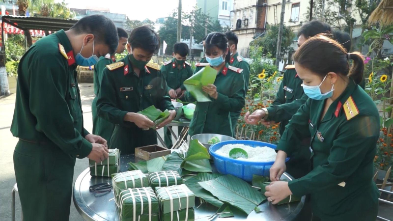 B&aacute;nh chưng xanh v&igrave; người ngh&egrave;o