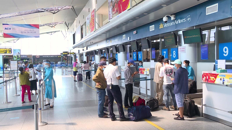 Hàng không hỗ trợ hành khách hoàn, đổi vé do ảnh hưởng của dịch bệnh