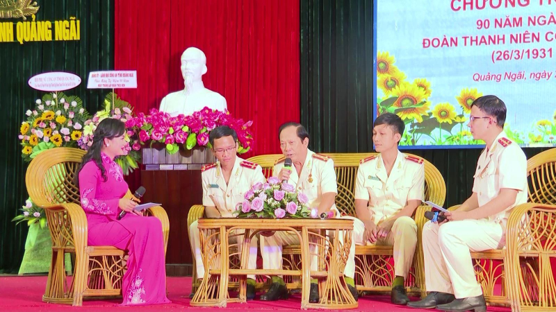 Đo&agrave;n thanh ni&ecirc;n C&ocirc;ng an Quảng Ng&atilde;i kỉ niệm 90 năm ng&agrave;y th&agrave;nh lập TNCS Hồ Ch&iacute; Minh