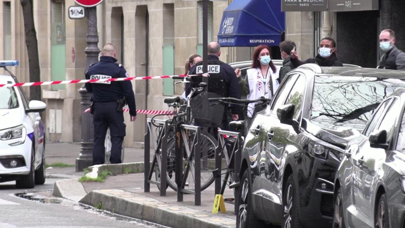 Nổ súng ở Paris, 2 người thương vong