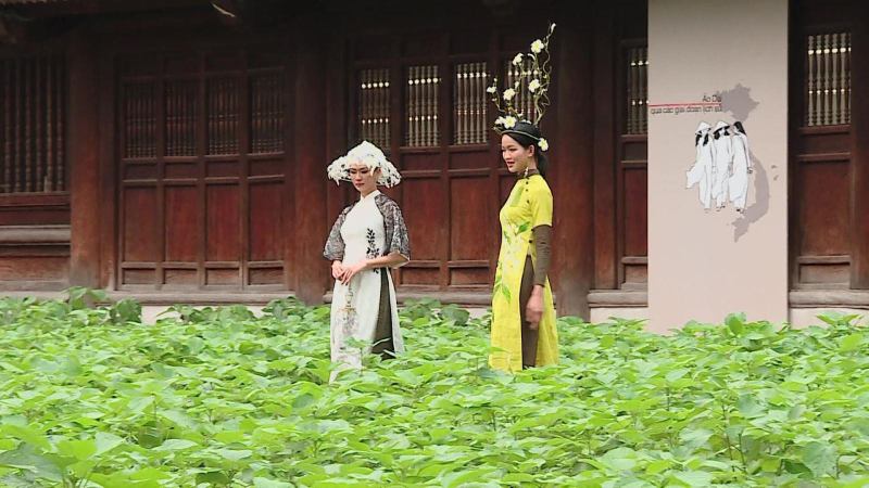 Văn hoá thế giới qua tà áo dài Việt