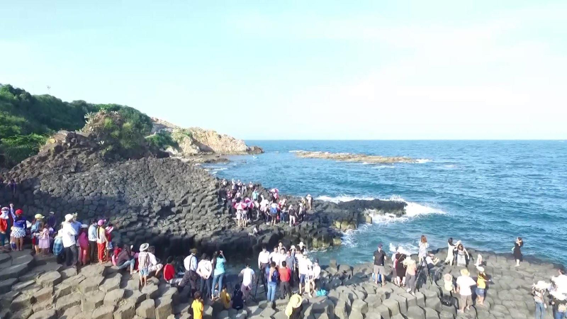 Di tích quốc gia đặc biệt Danh thắng Gành đá đĩa