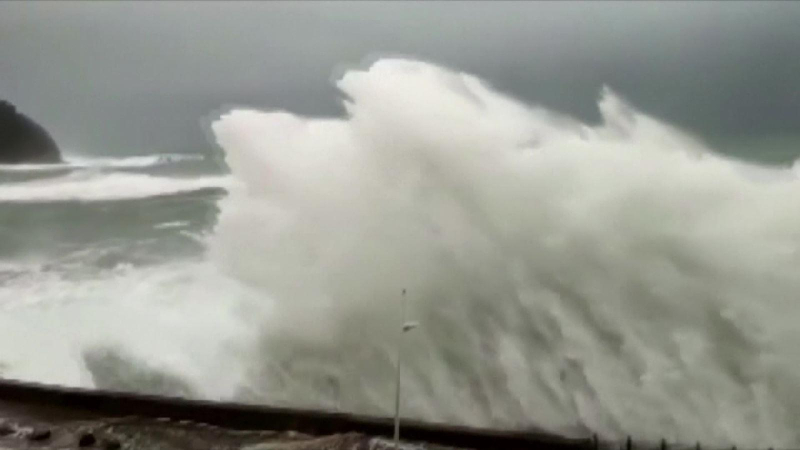 Tiểu bang Ấn Độ đối mặt thảm họa kép