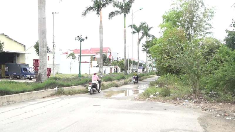 Luộm thuộm những con đường nội th&agrave;nh