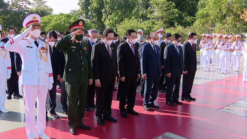 Lãnh đạo Đảng, Nhà nước tưởng niệm các Anh hùng liệt sĩ