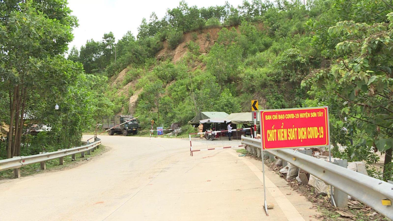 KIỂM SOÁT DỊCH Ở KHU VỰC GIÁP RANH