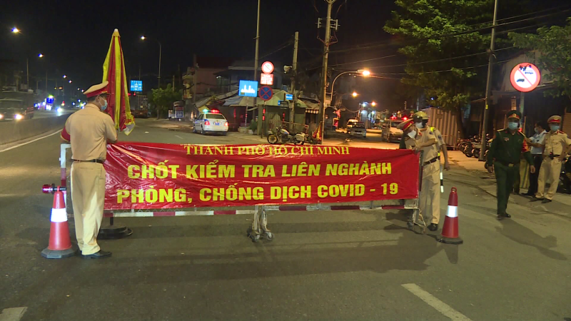 Tháo gỡ khó khăn cho hoạt động vận tải phía Nam