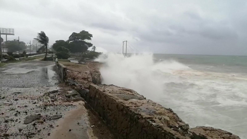 Siêu bão Elsa tàn phá khu vực Caribe
