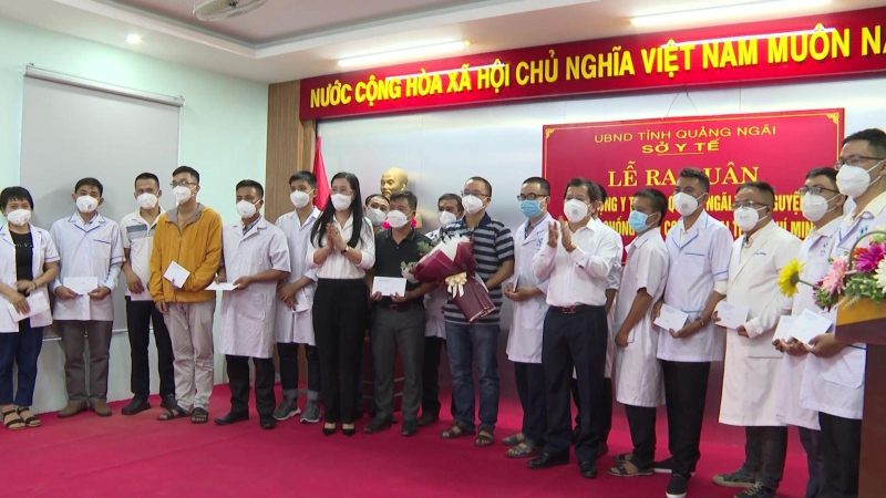 Đoàn y, bác sỹ Quảng Ngãi lên đường chi viện TP Hồ Chí Minh chống dịch