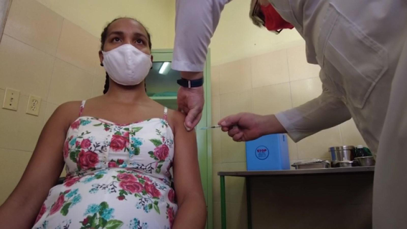 Sữa mẹ chứa kháng thể nếu mẹ đã tiêm vaccine COVID-19