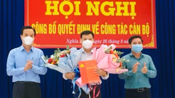 Công bố Quyết định về công tác cán bộ tại huyện Nghĩa Hành