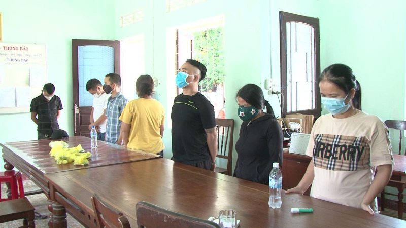 Triệt x&oacute;a ổ tụ tập đ&aacute;nh bạc