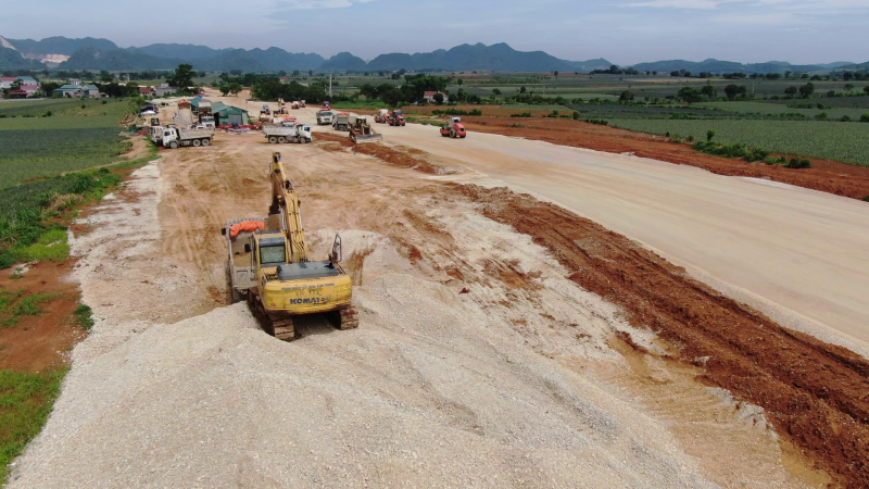 Nhiều dự &aacute;n cao tốc bị chậm tiến độ do dịch bệnh