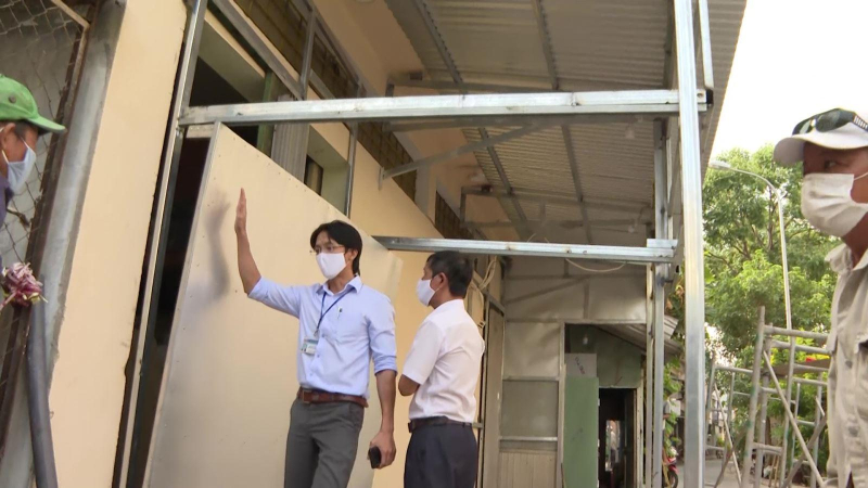 Các hộ dân lấn chiếm tại đường Cẩm Thành tự giác tháo dỡ