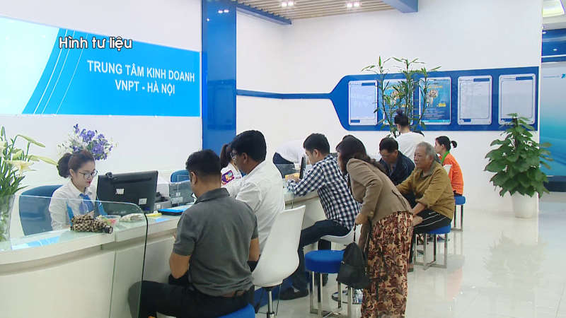 Xem x&eacute;t điều chỉnh giảm gi&aacute; cước viễn th&ocirc;ng hỗ trợ kh&aacute;ch h&agrave;ng