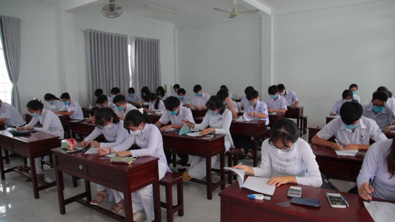 Bộ GD&ĐT yêu cầu không tăng học phí