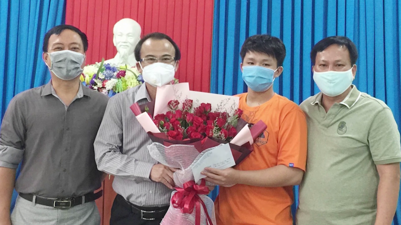 Động vi&ecirc;n &ldquo;Nh&agrave; leo n&uacute;i&rdquo; Trương C&ocirc;ng Minh chinh phục đỉnh Olympia