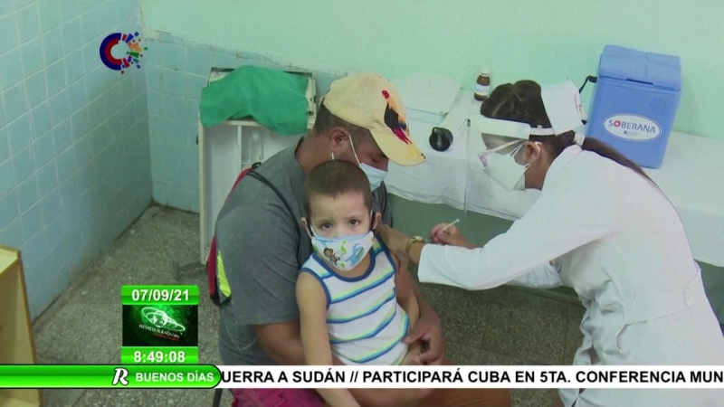 CuBa tiêm vaccine cho trẻ em