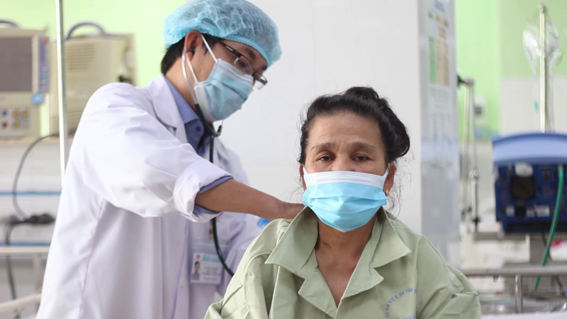 Cứu sống bệnh nh&acirc;n bị vi&ecirc;m tụy hoại tử nặng