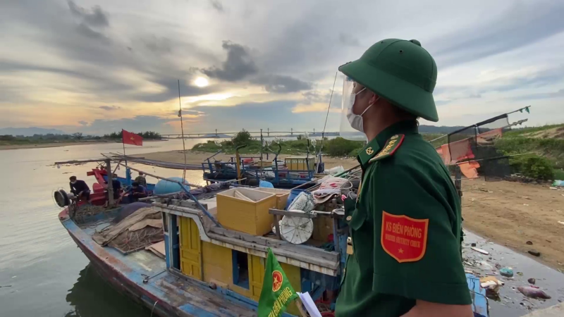 Bộ đội Biên phòng tăng cường lực lượng hỗ trợ vùng dịch xã Nghĩa An